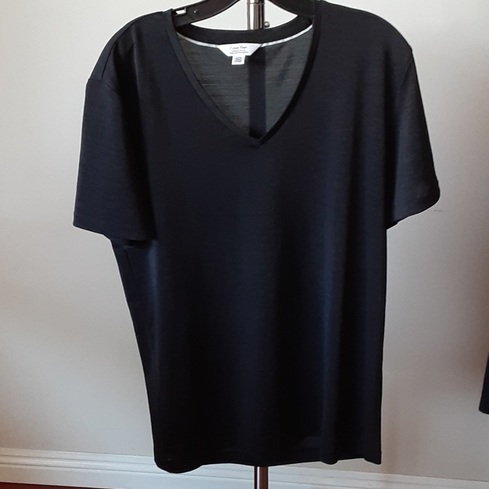 Used Calvin Klein Polyester Slim Fit Black V Neck